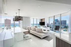 Oceanfront Luxury & Modern Elegance | Penthouse Living in Miami Beach