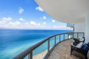 Oceanfront Luxury & Modern Elegance | Penthouse Living in Miami Beach