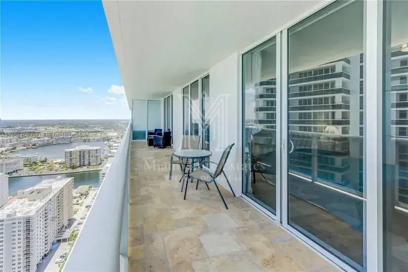 1830 S Ocean Dr 3804, Hallandale Beach, FL