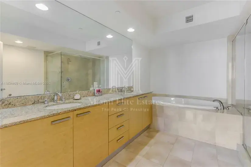 1830 S Ocean Dr 3804, Hallandale Beach, FL